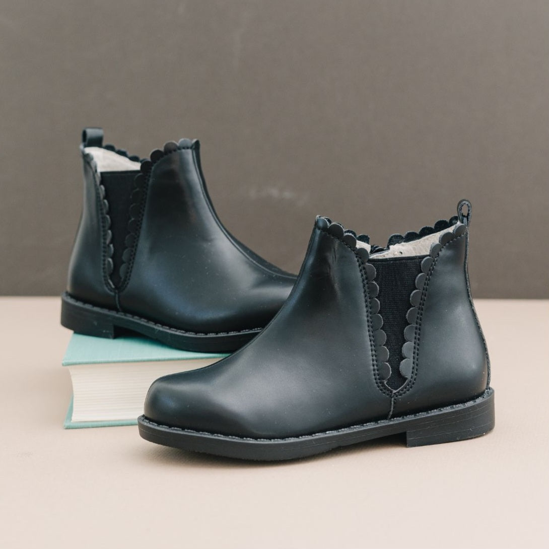 Nicola Chelsea Boot